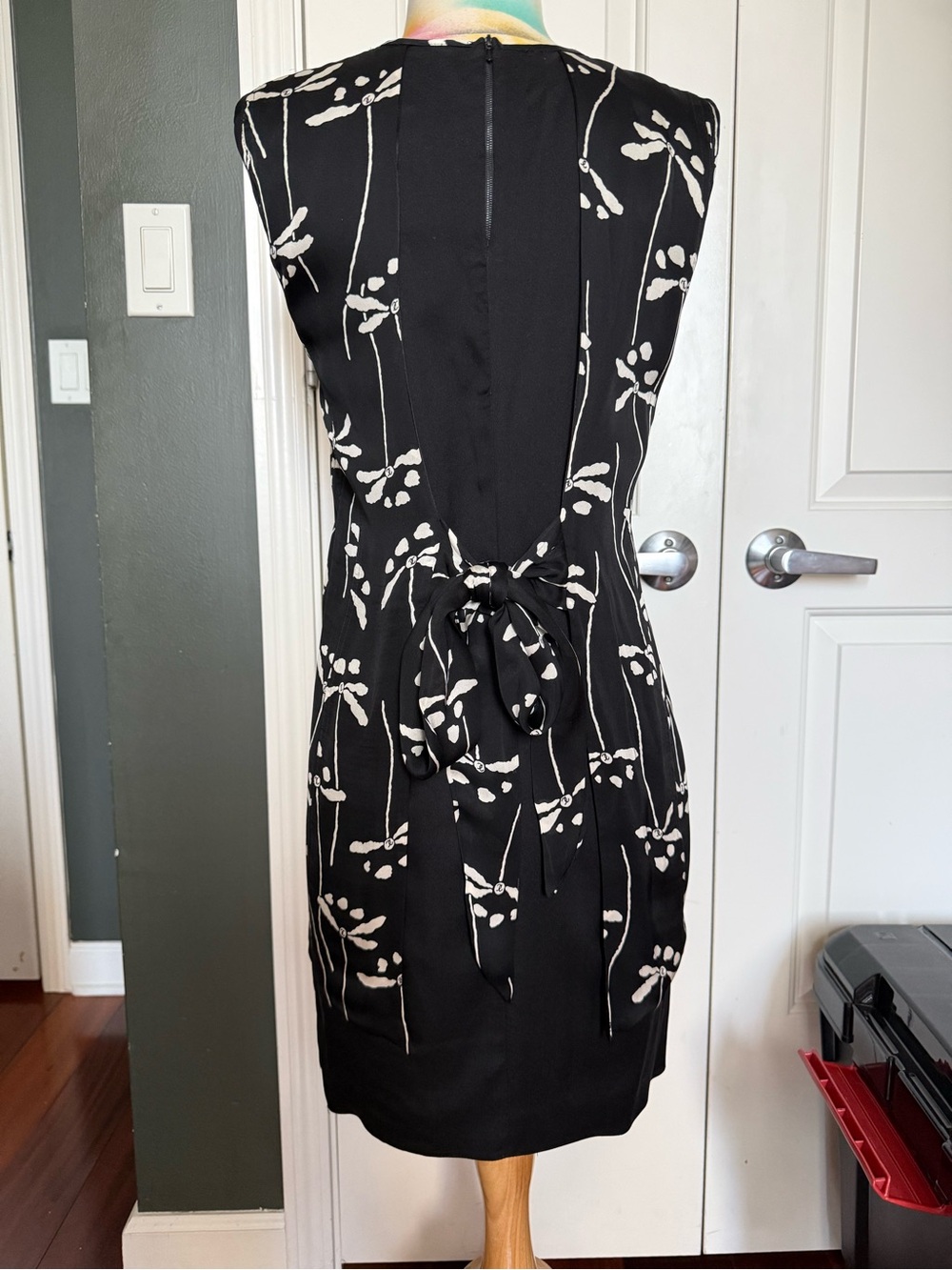 Chanel Sleeveless Black & White Floral Dress - Picture 4 of 5